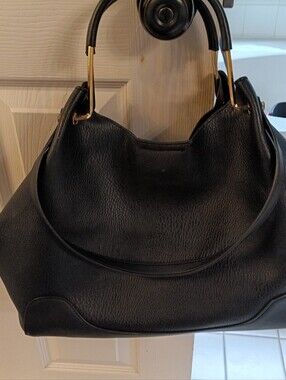 SONDRA ROBERTS SQUARED BLACK PEBBLED LEATHER TOTE HANDBAG